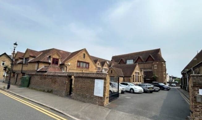 Arthur Rd, Windsor for sale Primary Photo- Image 1 of 1