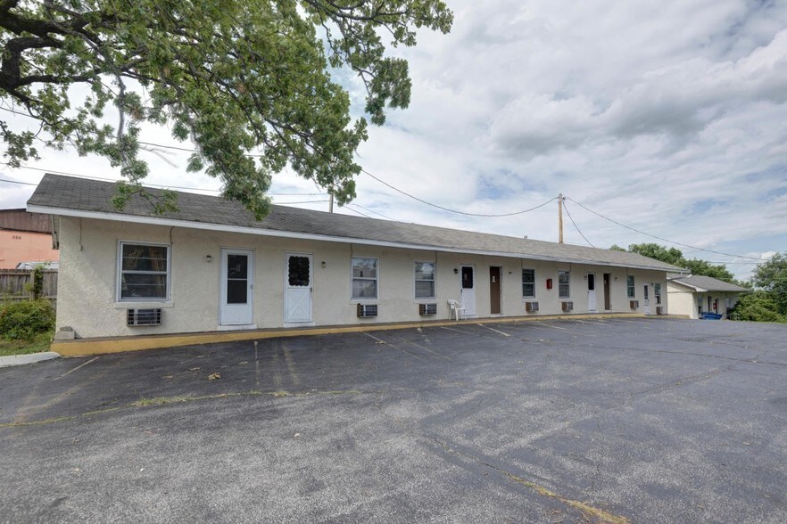15881 US Highway 160, Forsyth, MO for sale - Primary Photo - Image 1 of 1