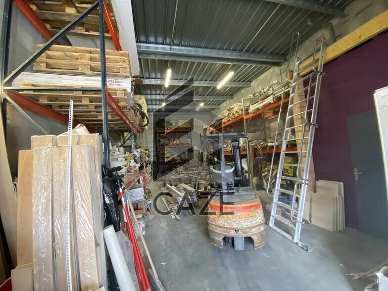 Flex in Tresses for sale - Interior Photo - Image 3 of 4