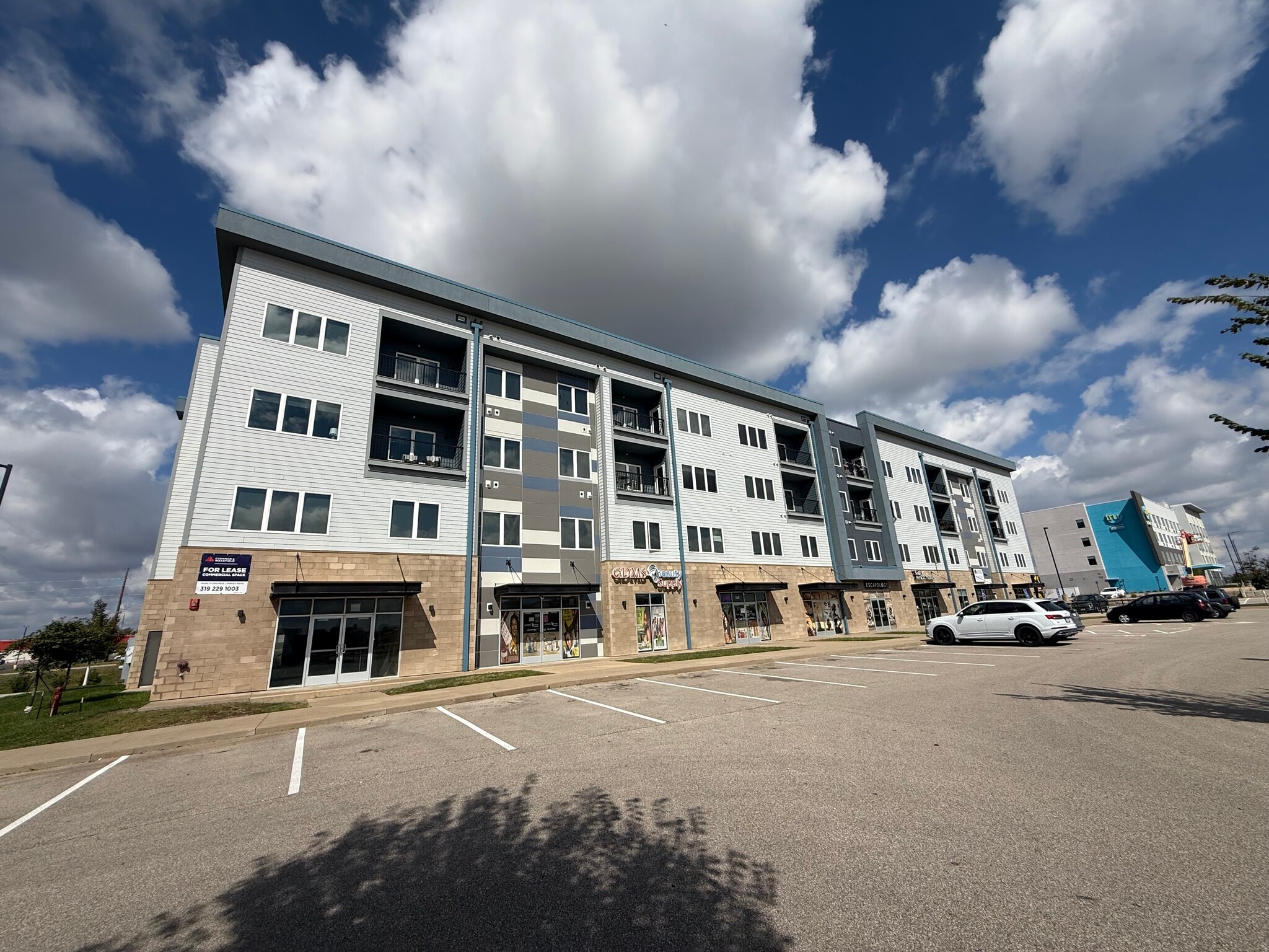 3998 Westdale Pky SW, Cedar Rapids, IA for lease Building Photo- Image 1 of 4