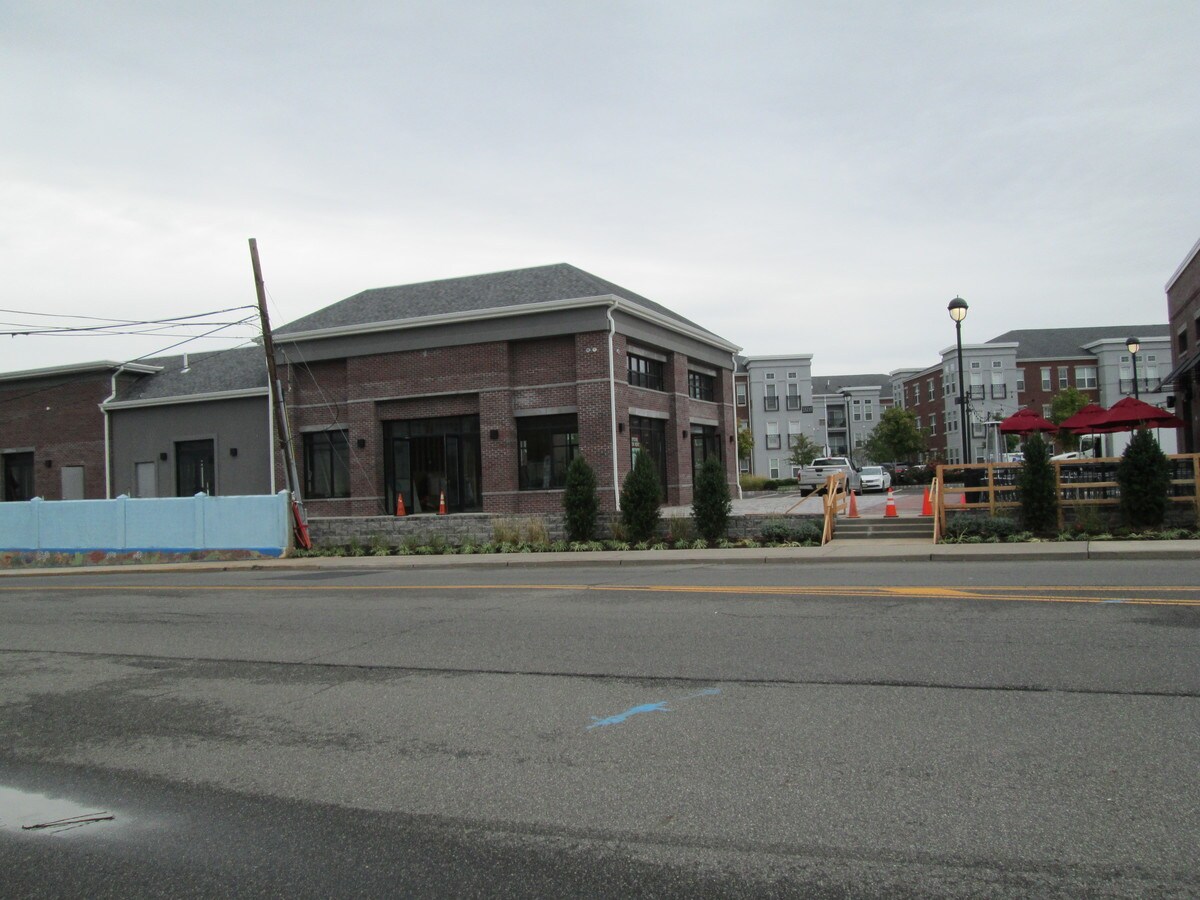 147 Avenel St, Avenel, NJ 07001