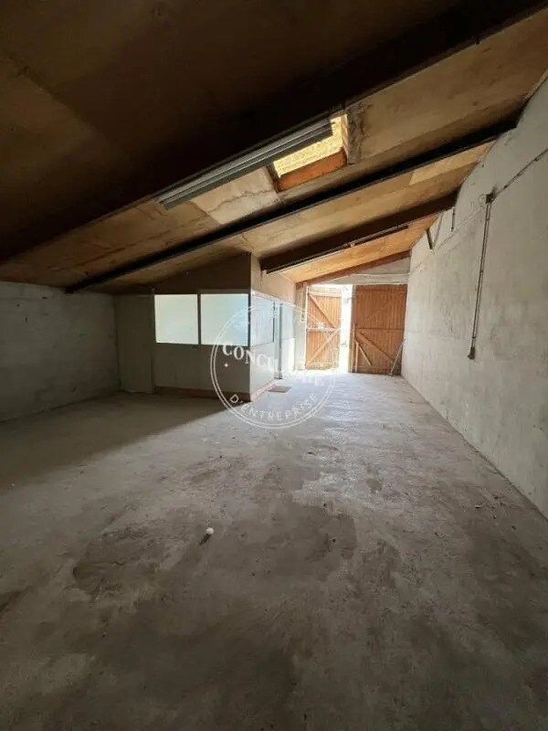 Industrial in Toulouse for sale Interior Photo- Image 1 of 7