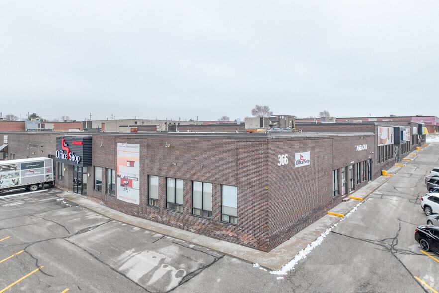 366-400 Denison St, Markham, ON for lease - Primary Photo - Image 1 of 3