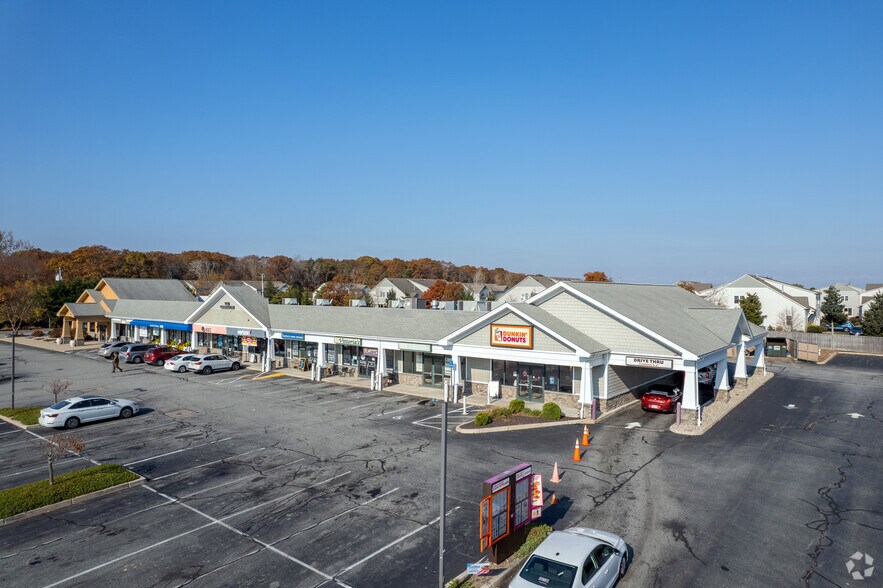 224 Post Rd, Westerly, RI for lease - Building Photo - Image 1 of 8