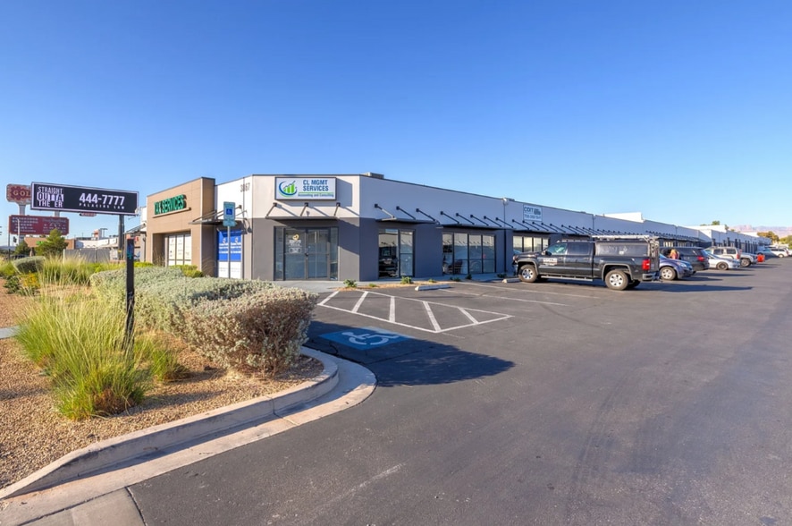3871 S Valley View Blvd, Las Vegas, NV for lease - Building Photo - Image 3 of 6