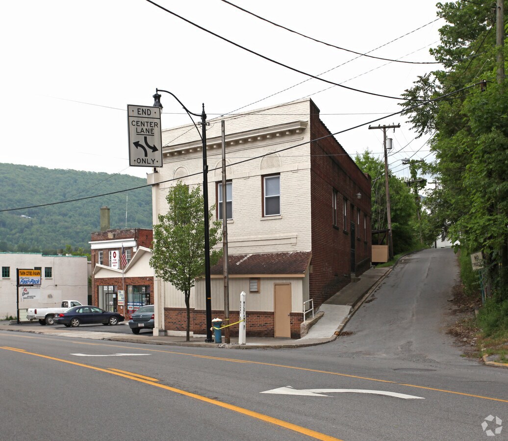 1319 Bland St, Bluefield, WV 24701