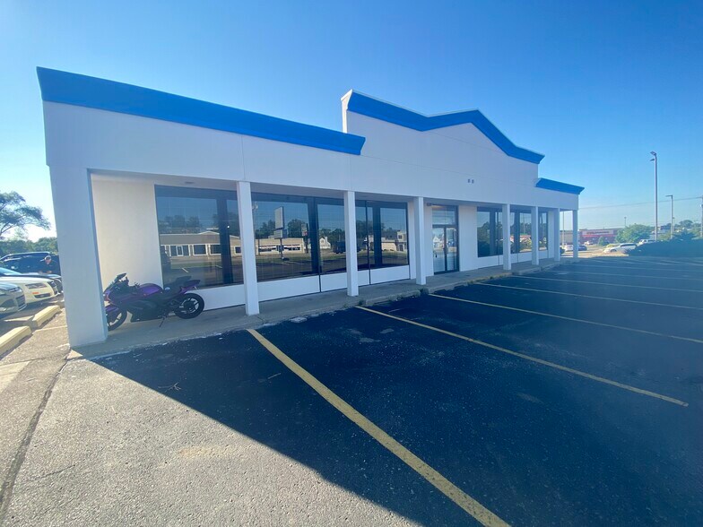 3630 Plainfield Ave NE, Grand Rapids, MI 49525