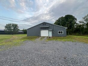 27 Robinson Rd, Clinton, NY for lease Building Photo- Image 2 of 13