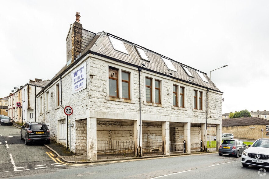 High St, Brierfield for sale - Primary Photo - Image 1 of 1