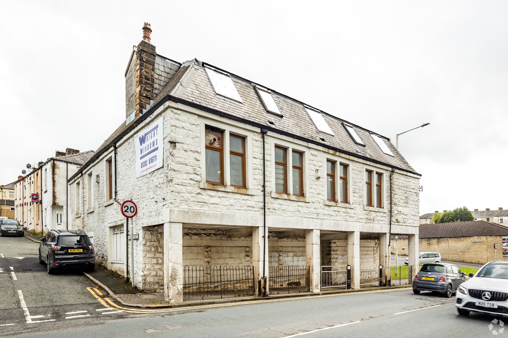 High St, Brierfield for sale Primary Photo- Image 1 of 2