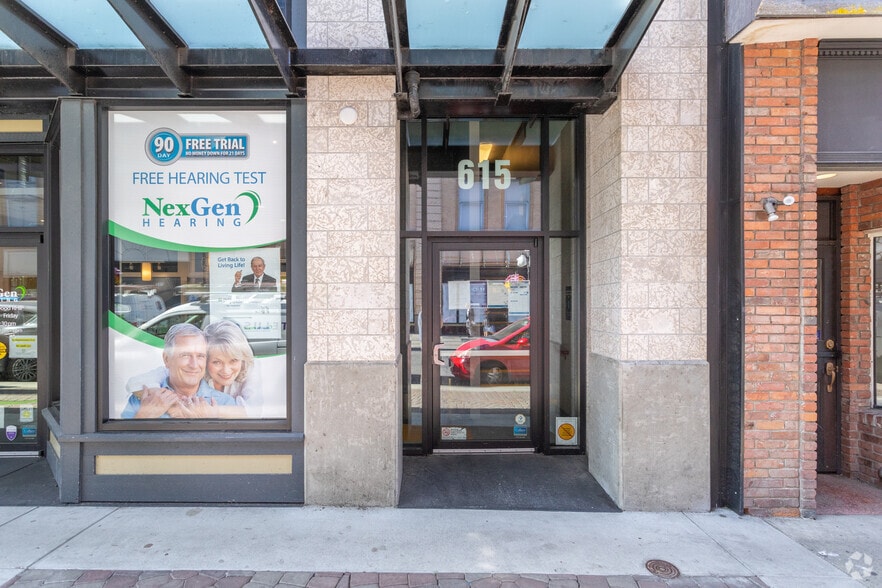 623 Fort St, Victoria, BC for lease - Building Photo - Image 3 of 5