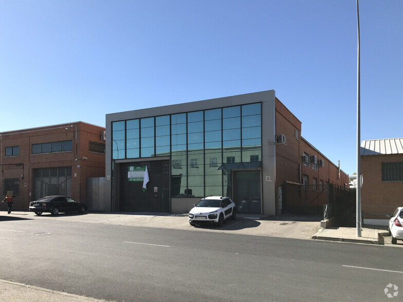 Industrial in Fuenlabrada, Madrid for sale - Primary Photo - Image 2 of 2