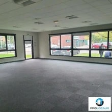 Office in Montbonnot-Saint-Martin for lease Interior Photo- Image 1 of 1