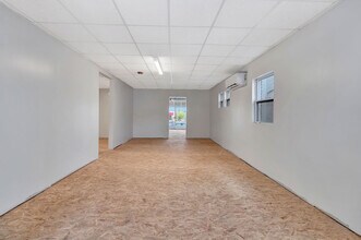 2533-2537 Far Hills Ave, Oakwood, OH for lease Building Photo- Image 1 of 5