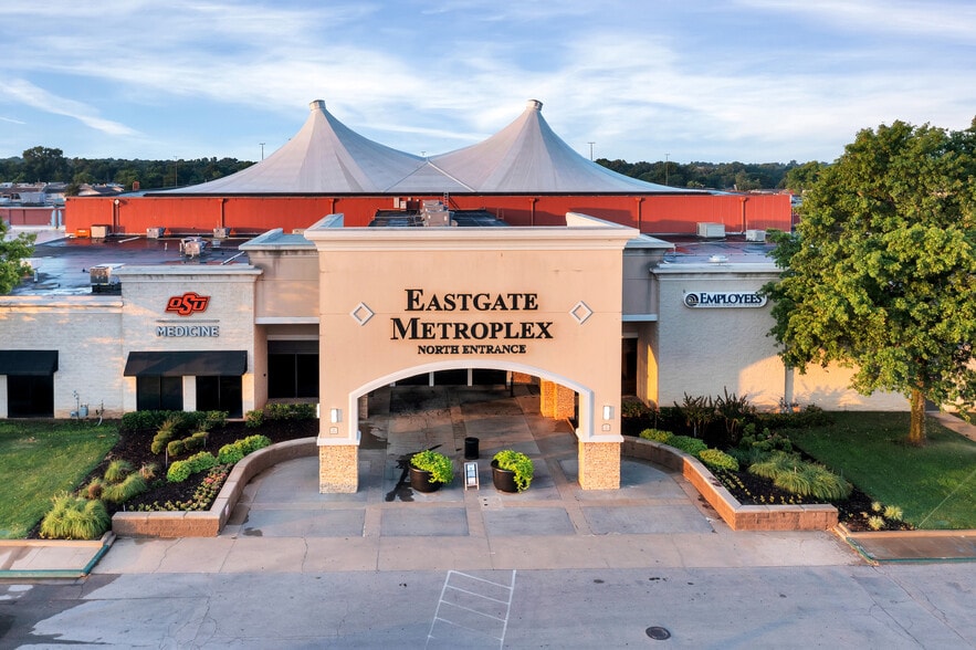 14002 E 21st St, Tulsa, OK for lease - Building Photo - Image 2 of 7