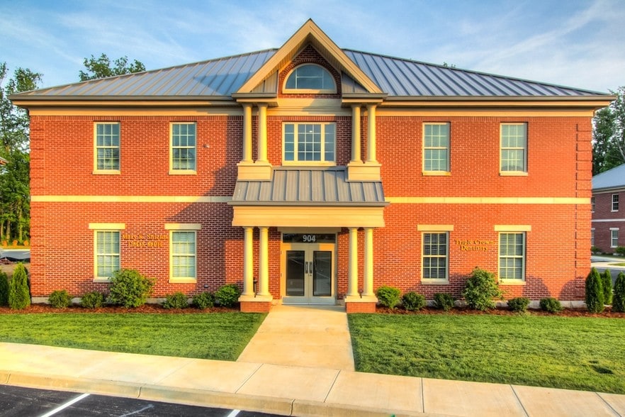 8006 Lyndon Centre Way, Louisville, KY 40222