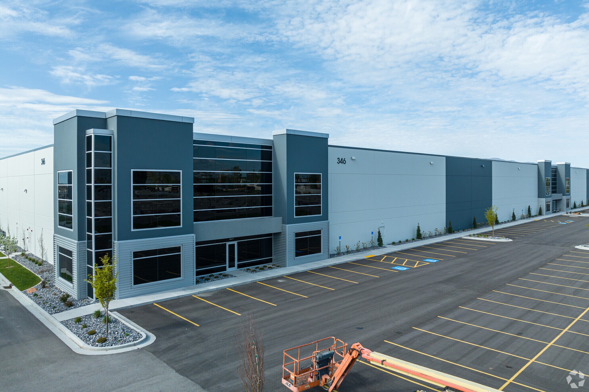 1551 S 400 E, American Fork, UT for sale Primary Photo- Image 1 of 1