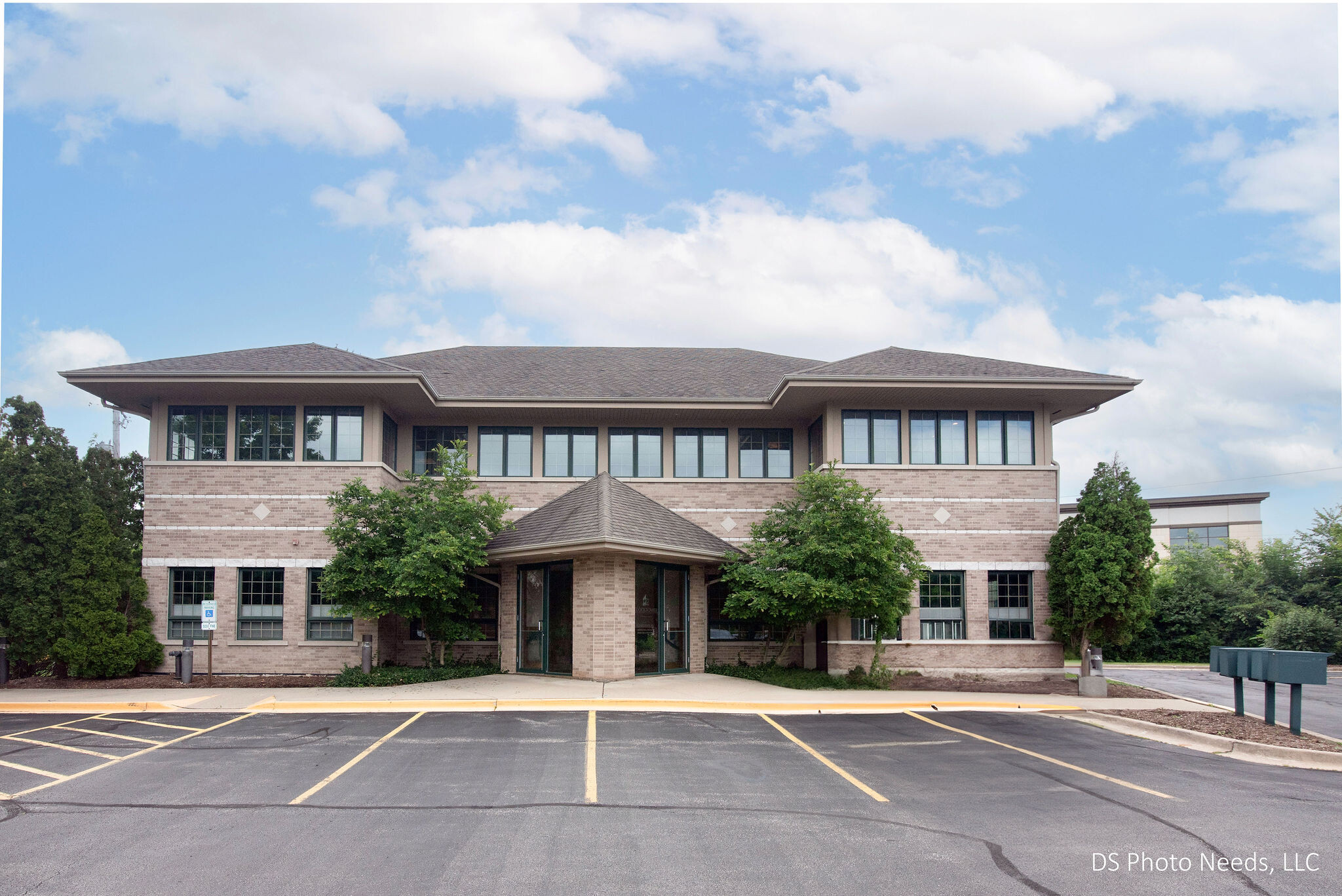 1 Golfview Rd, Lake Zurich, IL for lease Building Photo- Image 1 of 38