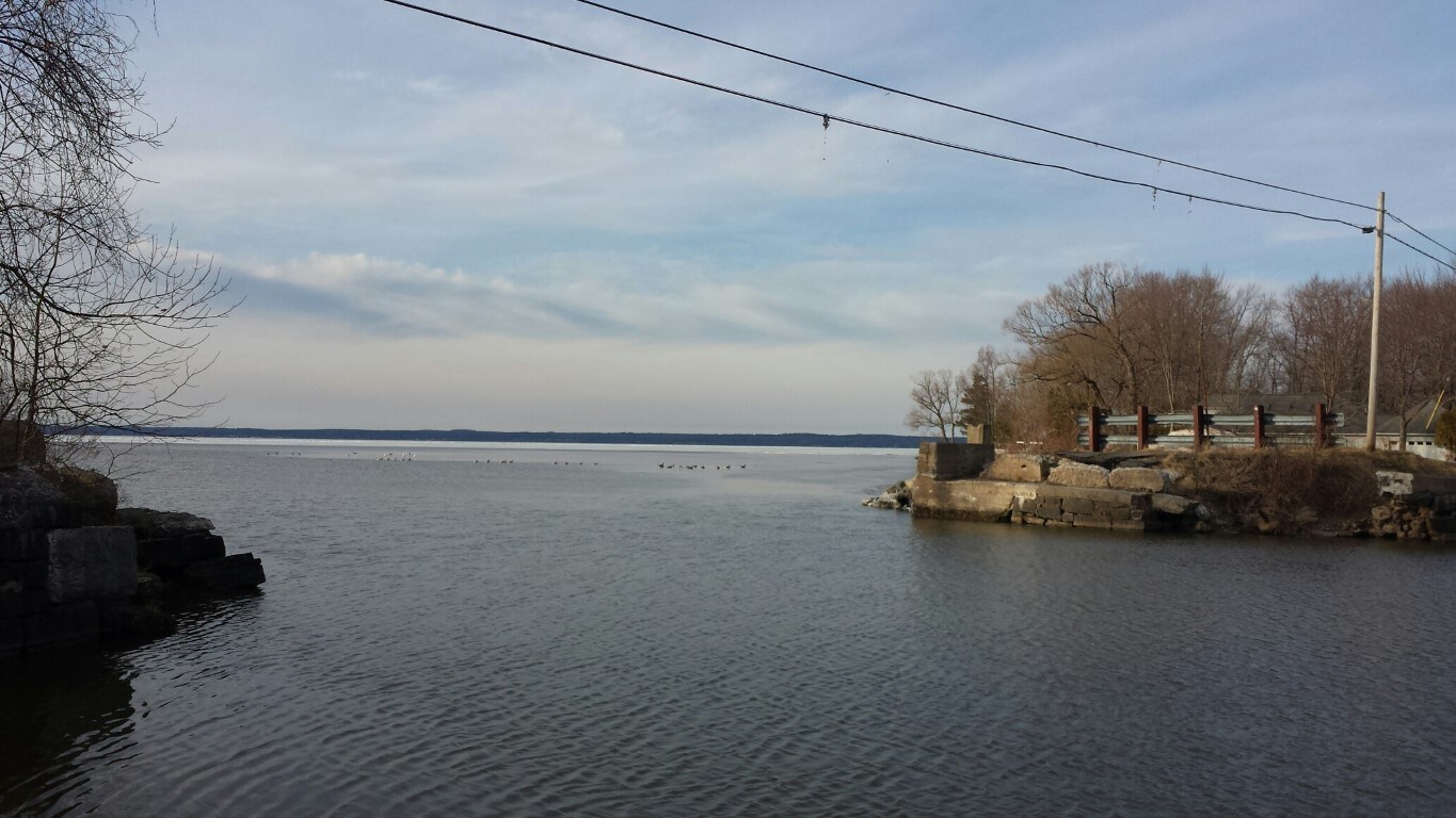 6266 Lakeshore Rd, Verona Beach, NY 13162