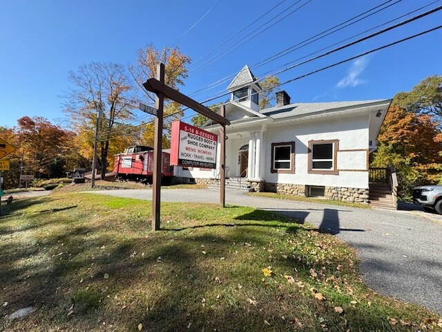3256-3258 E Main St, Mohegan Lake, NY for lease - Building Photo - Image 2 of 4