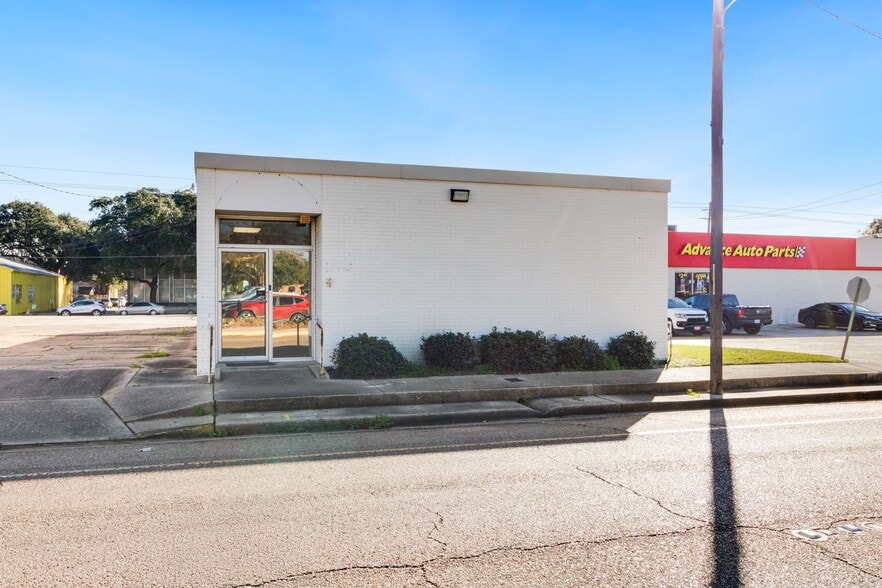 223 S Main St, Opelousas, LA for sale - Primary Photo - Image 1 of 18