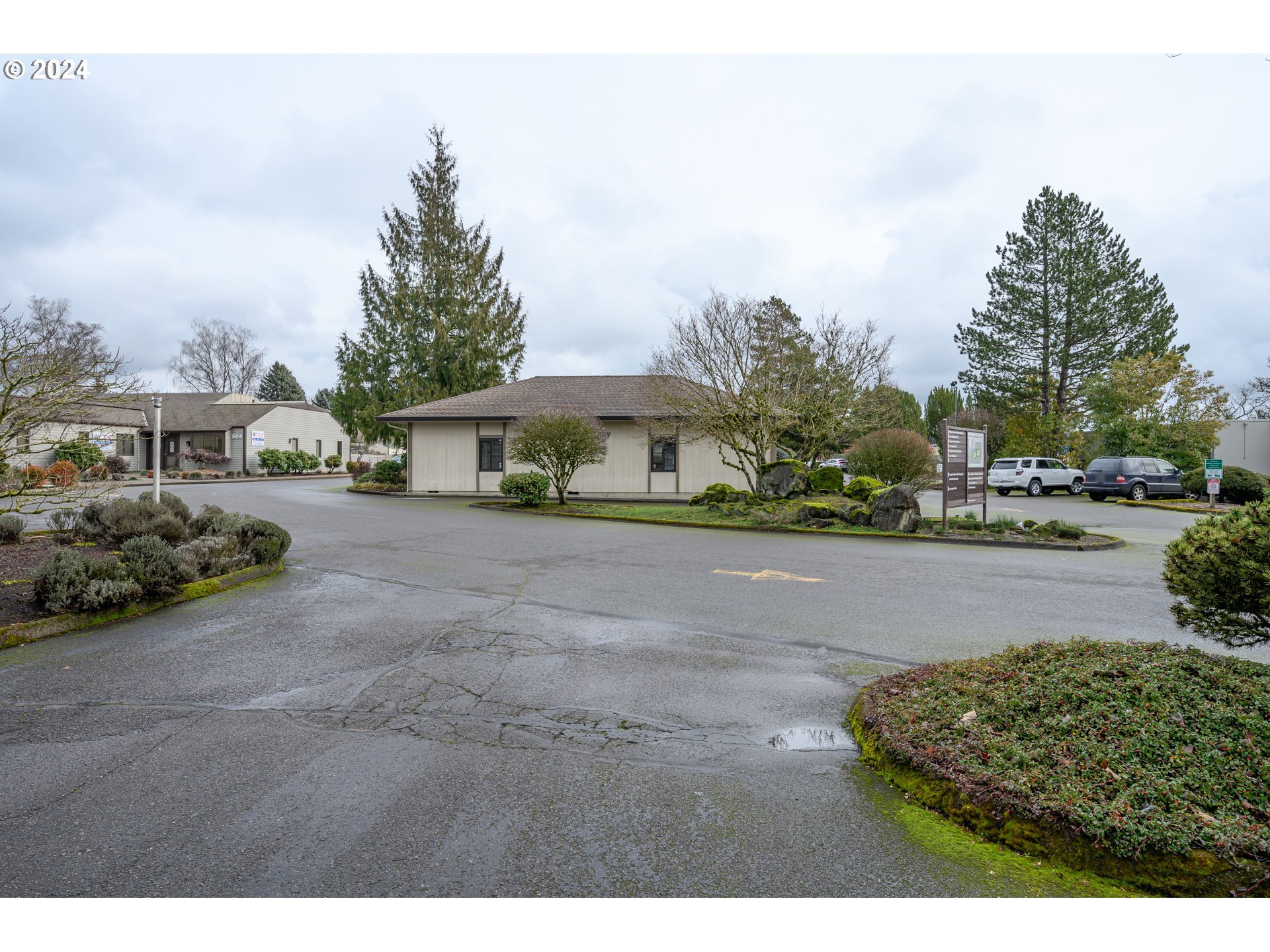503 Villa Rd, Newberg, OR for sale Primary Photo- Image 1 of 1