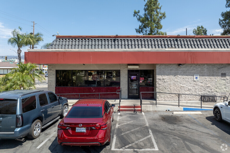 1605 E Highland Ave, San Bernardino, CA for sale - Building Photo - Image 2 of 13