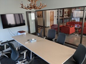 7700 W Highway 71, Austin, TX for lease Interior Photo- Image 2 of 4