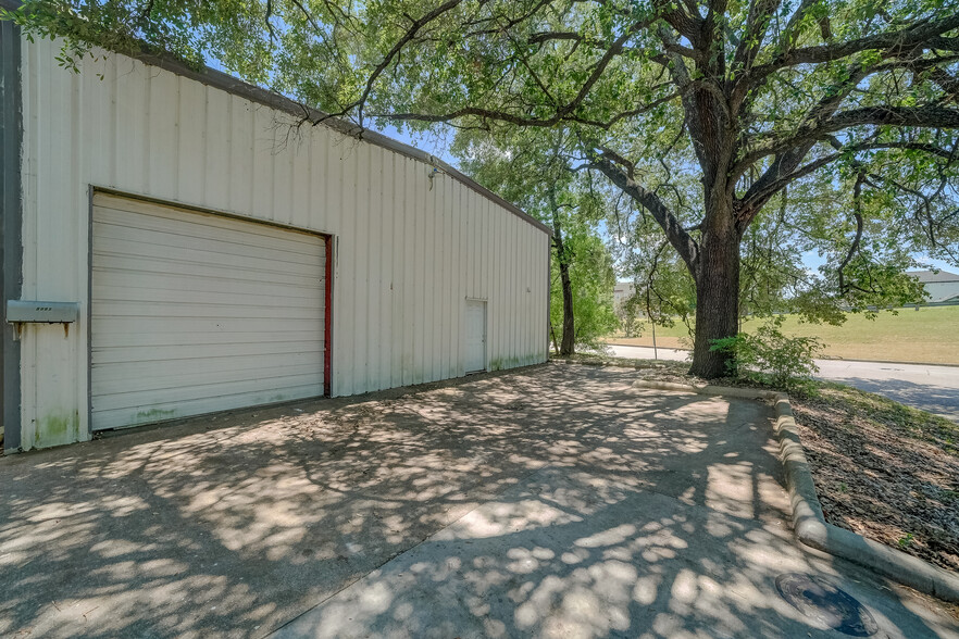 5339 Kansas St, Houston, TX for lease - Building Photo - Image 2 of 26