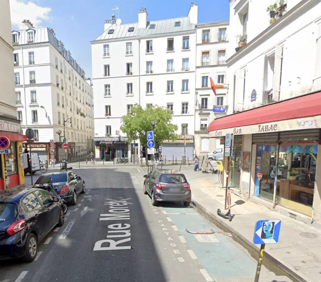 Retail in Paris for lease Building Photo- Image 1 of 5