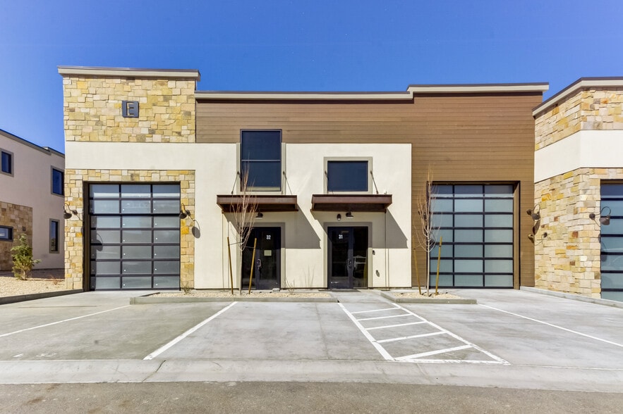 4554 Forestdale Dr, Park City, UT for lease - Primary Photo - Image 1 of 21