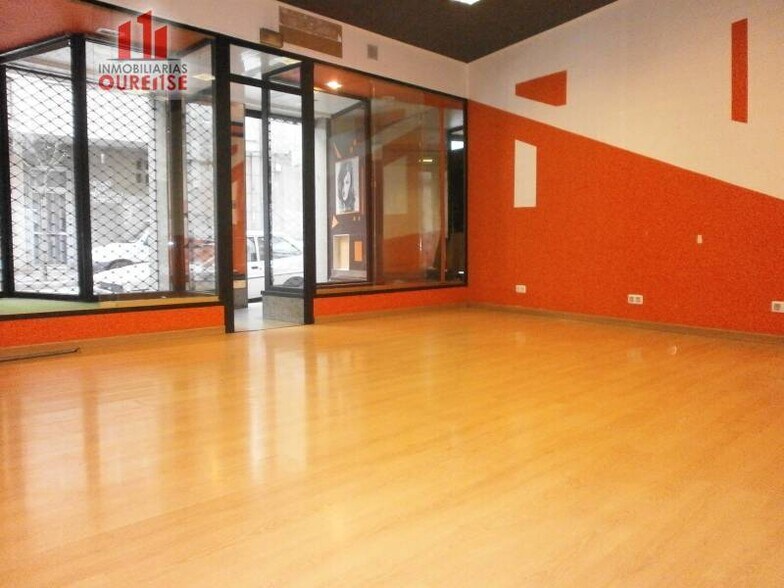 Retail in Ourense, Orense for lease - Building Photo - Image 2 of 9