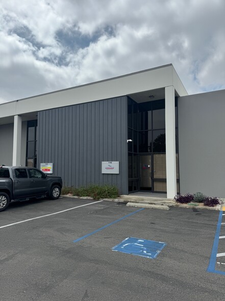 1138-1158 N Gilbert St, Anaheim, CA for lease - Building Photo - Image 1 of 8