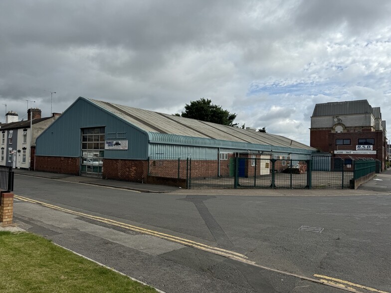 79 Curzon St, Burton On Trent for sale - Building Photo - Image 1 of 3