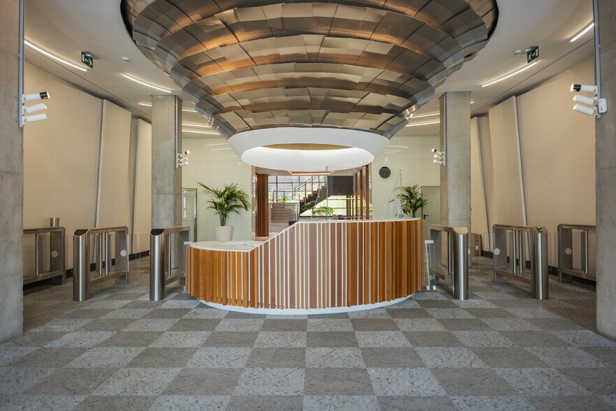 Calle del Ombú, 3, Madrid, Madrid for lease - Building Photo - Image 3 of 17