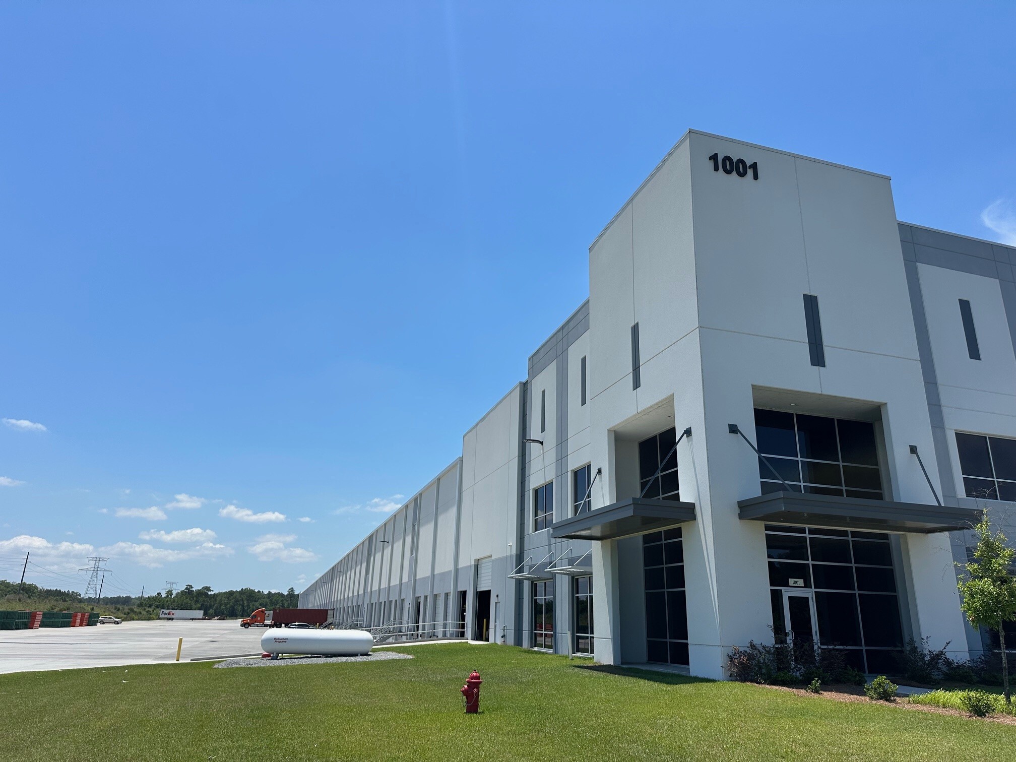 1001 Trade Center Pky, Rincon, GA for lease Interior Photo- Image 1 of 2