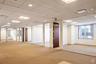 311 S Wacker Dr, Chicago, IL for lease Interior Photo- Image 2 of 4