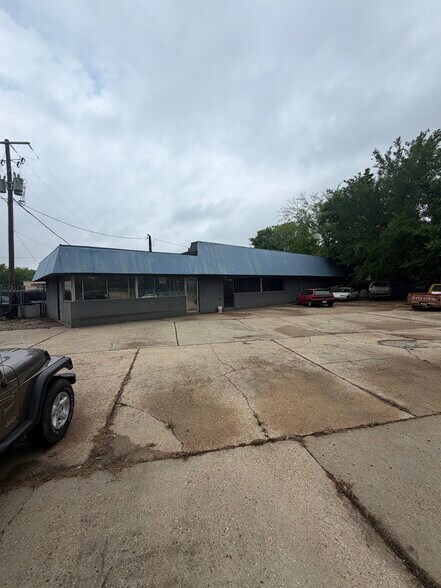 1633 Terry Rd, Jackson, MS for sale - Building Photo - Image 1 of 9