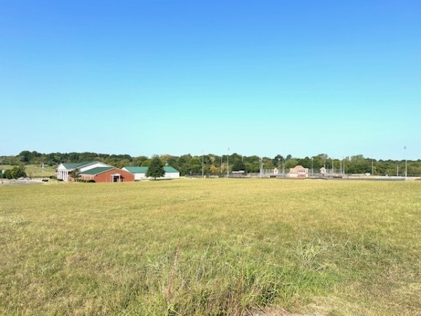 900 South Ellington Parkway, Lewisburg, TN for sale - Building Photo - Image 2 of 8