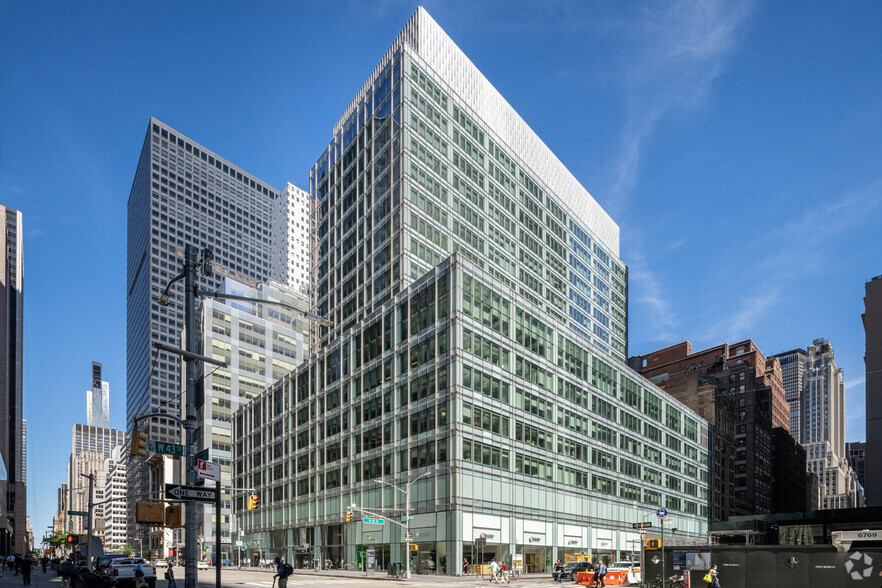 1120 Avenue of the Americas, New York, NY for lease - Building Photo - Image 1 of 6