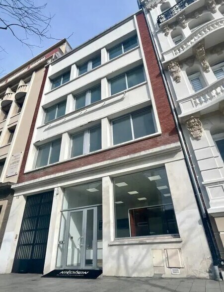 Office in Le Havre for lease - Building Photo - Image 1 of 6