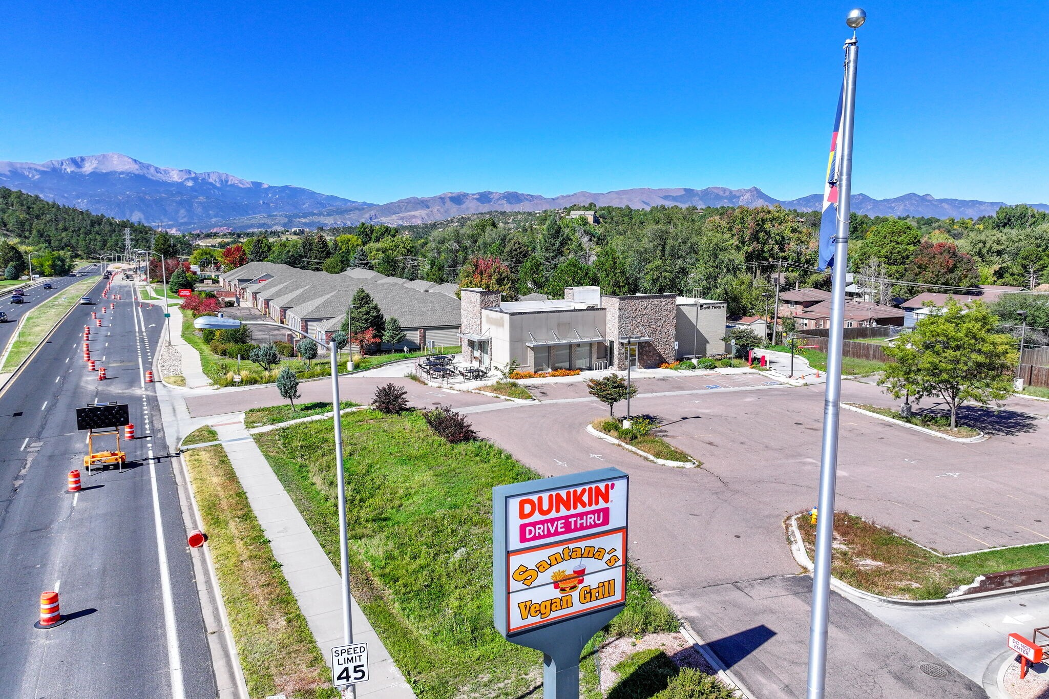 3220 Austin Bluffs Pky, Colorado Springs, CO for lease Building Photo- Image 1 of 32