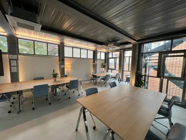 41 Rue De Croulebarbe, Paris for lease - Interior Photo - Image 3 of 13