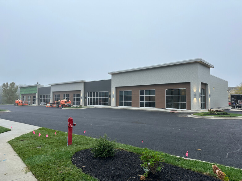 5540 S East St, Indianapolis, IN for lease - Building Photo - Image 1 of 5