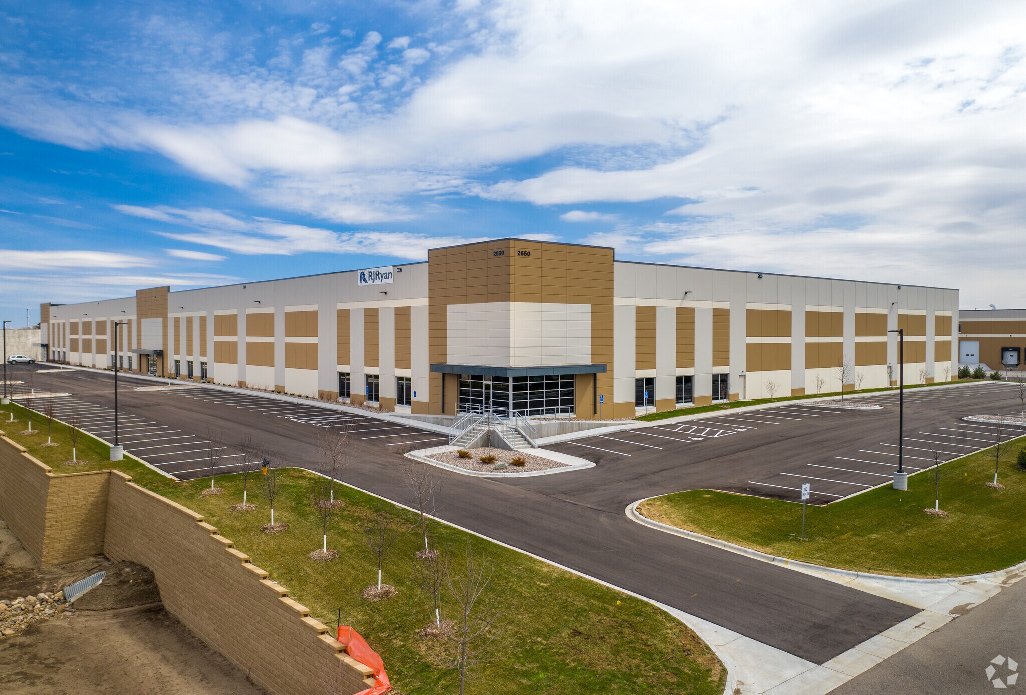 2650 4th Ave E, Shakopee, MN for lease Primary Photo- Image 1 of 8