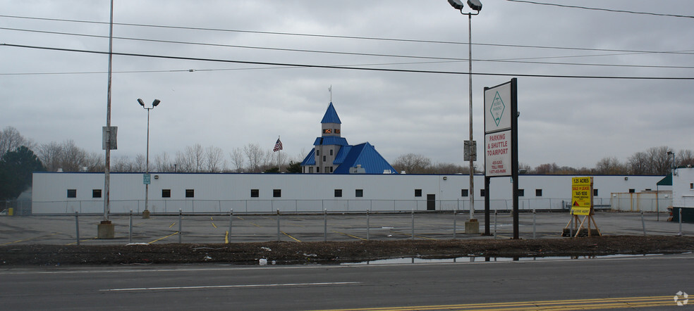 5406 S Bay Rd, North Syracuse, NY for lease - Primary Photo - Image 1 of 6