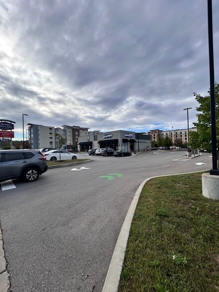 2825 Freeport Rd, Pittsburgh, PA for lease - Primary Photo - Image 3 of 7