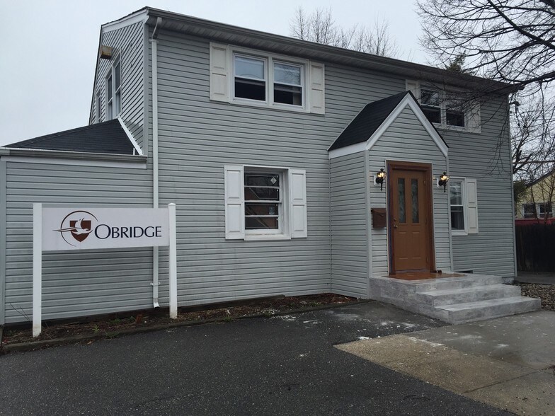 291 W John St, Hicksville, NY for sale - Primary Photo - Image 1 of 1