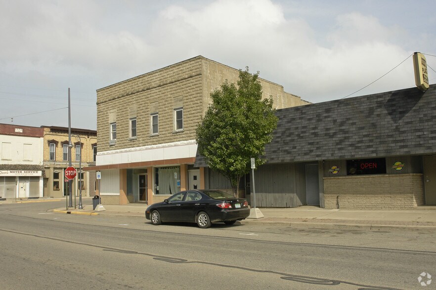 92 N Bridge St, Saranac, MI for sale - Primary Photo - Image 1 of 1