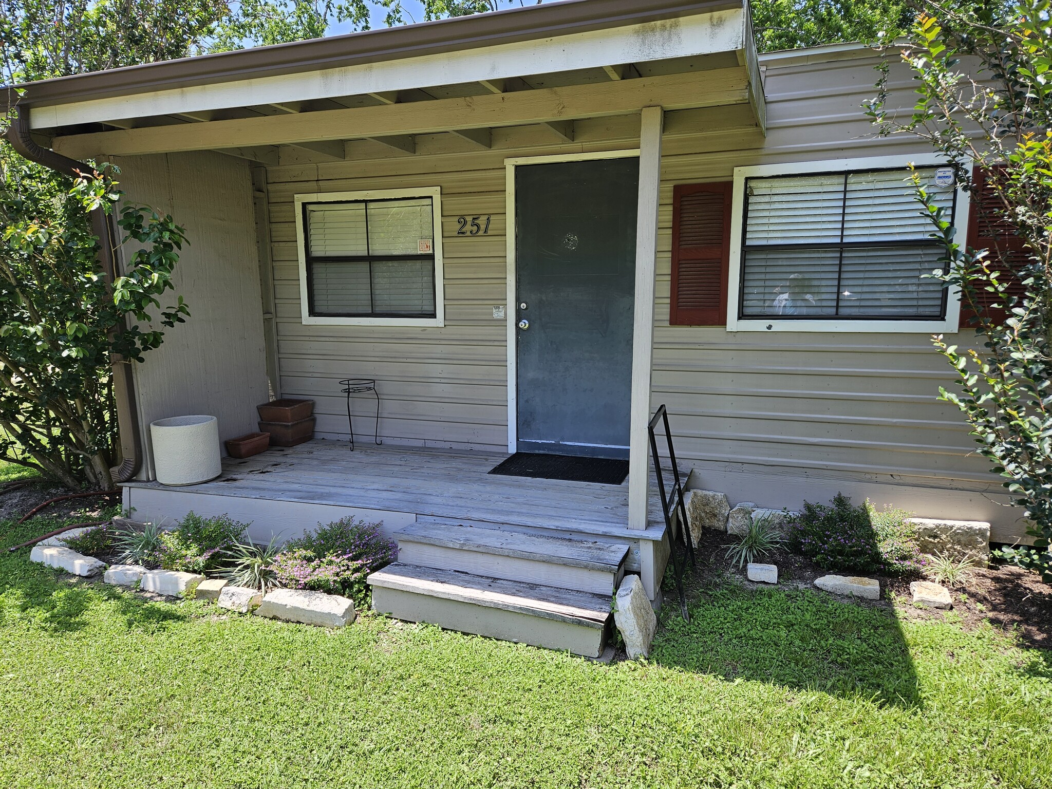 251 Gonyo Ln, Richmond, TX for lease Primary Photo- Image 1 of 12